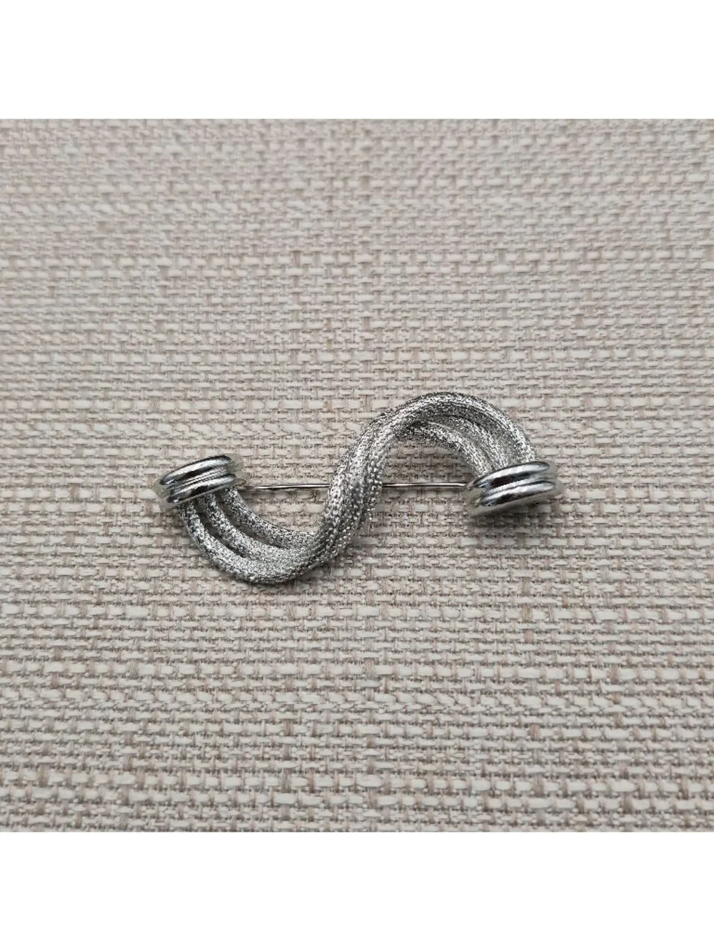 Vintage Silver Mesh Swirl Brooch - Textured Abstract Wave Pin Brooch B1438